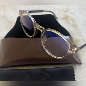 New Women’s eyeglass frame